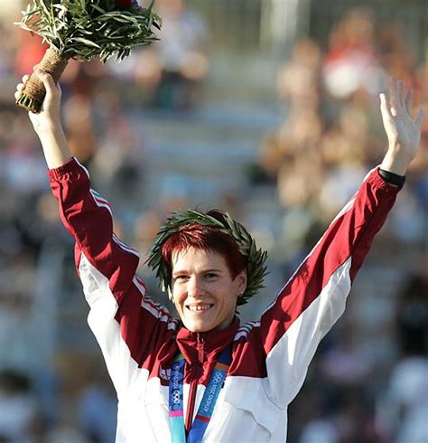 Jun 14, 2021 · az olimpiai kvótás sidi péter helyett pekler zalán utazik a japán fővárosba. Vörös Zsuzsa 2004 Athén öttusa olimpiai bajnok