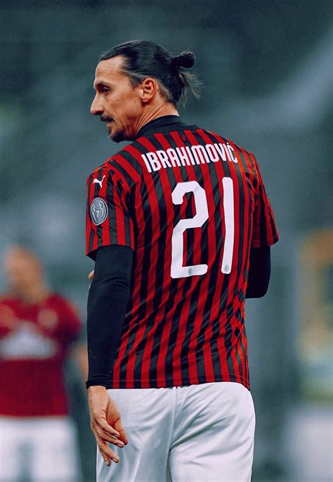 Carta da parati grunge tumblr. Sfondi Ibrahimovic Milan Wallpaper