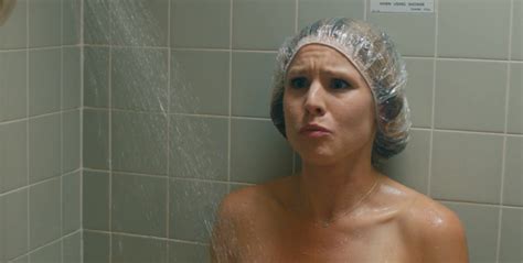 We let you watch movies online. Kristen Bell - Hit and Run - Showercap Bell - Snapikk.com