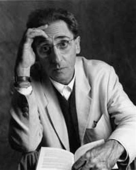 Músico intuitivo, battiato vai ter os seus primeiros éxitos con 'sulle corde di aries' (1973), 'clic' (1974) e 'mademoiselle le gladiateur' (1975). 'franco non ha l'alzheimer' - la famiglia battiato: 'e ...