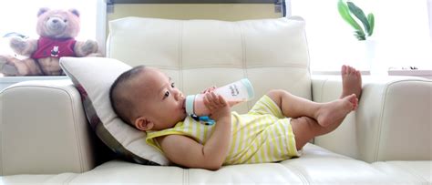 Anda dinasihatkan untuk minum air susu atau air buahan yang tidak berasid contohnya pisang sewaktu sahur. Jenis-Jenis Susu Formula untuk Bayi - GueSehat.com