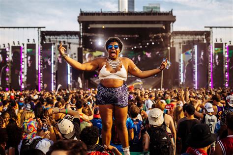 Lollapalooza is one of the most iconic music festivals in the world, taking place in chicago. The 22 Best Moments of Lollapalooza 2016