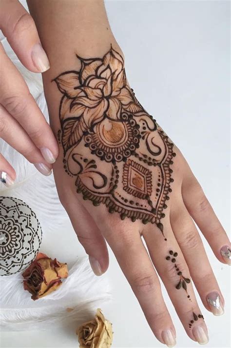 They are natural, they are beautiful, and they are temporary! 32+ Free Henna Tattoo Design- You Can Do Best Henna ...