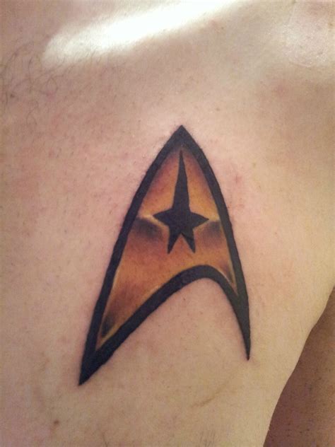 Na verdade é um duplo duplex: Fourth and latest tattoo. It's the Command insignia from ...