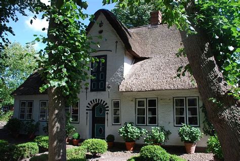 Haus in wurster nordseeküste günstig kaufen. Urlaub in Nieblum: Urlaub an der Nordsee auf der Insel ...