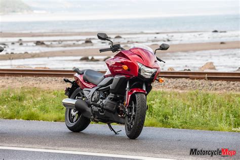 Honda ctx700every motorcycle manufacturer would like to sell more bikes. Review of the 2014 Honda CTX700N and CTX700T