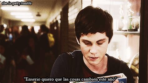 He spends his whole life in an orphanage. logan lerman cambio charlie kelmeckis las ventajas de ser ...