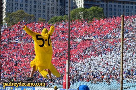 Nacional y peñarol en acción en el estadio centenario. Fotos vs Hijos (Apertura 2014) | Padre y Decano | Club ...