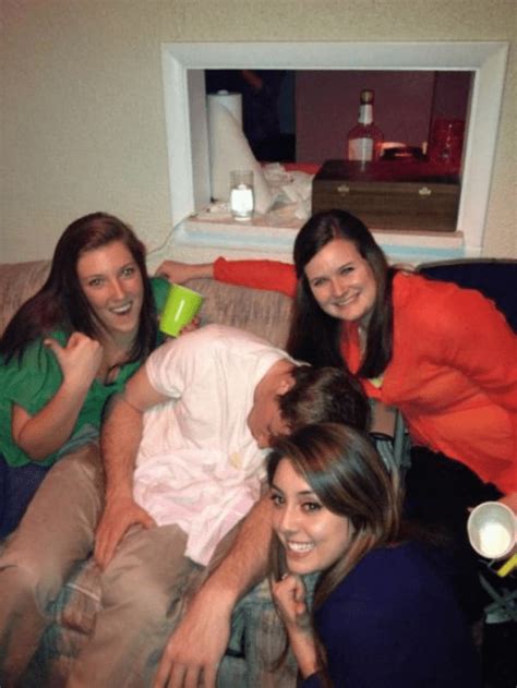 Watch netflix movies & tv shows online or stream right to your smart tv, game console, pc, mac, mobile, tablet and more. College Girls Are Great At Drunk Shaming (31 Photos ...