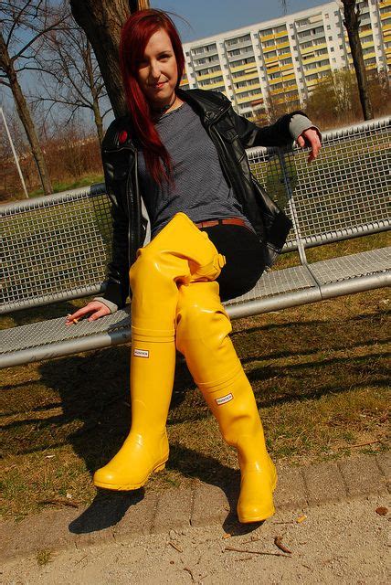 Nice girls in waders wet and muddy hübsche girls in waders naß und schlammig. Yellow Rubber Waders | Gummistiefel, Regenkleidung, Anziehsachen