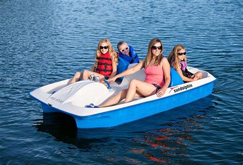 It has adjustable/reclining seating for three adults and two kids with pedal positions for one, two or three people. Sun Slider 5 Person Pedal Boat - Sun Dolphin Boats