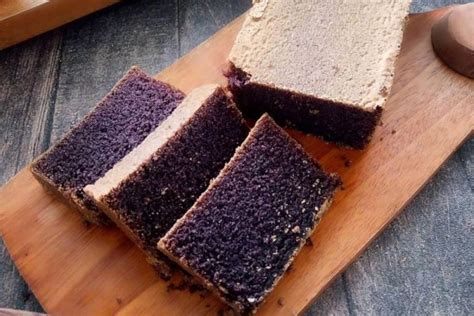 Berikut 8 resep bolu panggang empuk dan lezat, dirangkum liputan6.com dari berbagai. Resep Membuat Bolu Ketan Hitam Panggang dengan 4 Telur