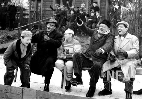 Dostal velmi netradiční jméno bertram. Brankář bydlí v naší ulici (1957) - Filmový přehled