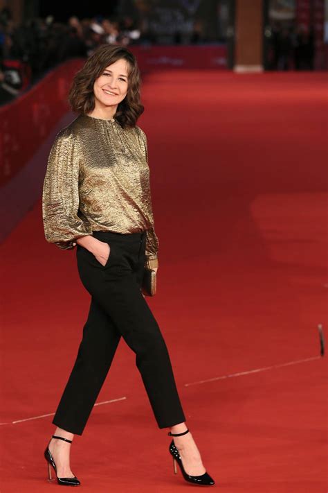 Le style de Valérie Lemercier en 7 looks - Puretrend