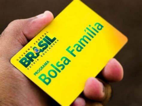 O calendário do bolsa família 2021 de pagamento é distribuído com datas que fazem parte da segunda quinzena de cada mês, que vai de janeiro a dezembro. Caixa divulga calendário de pagamentos do Bolsa Família em ...