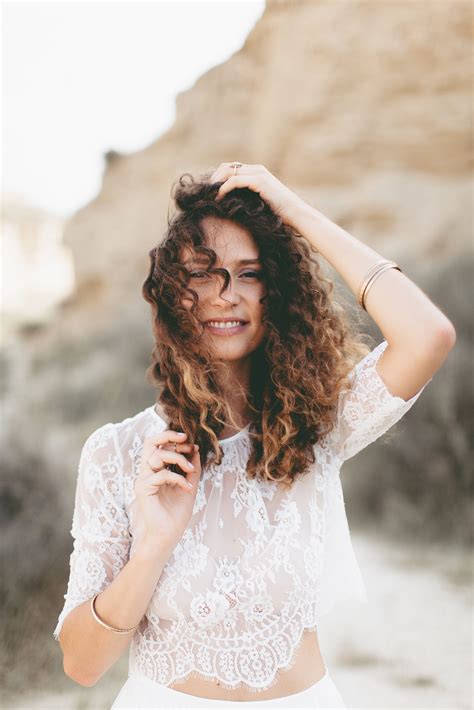 Ein kurzes brautkleid fürs standesamt suchst oder wenn du eine curvy braut bist. Boho Hochzeitskleid / Vintage Hochzeit Hippie Wedding ...