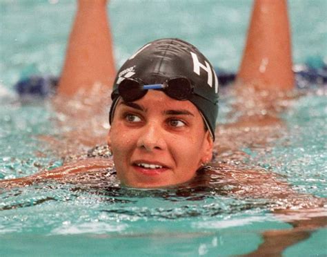 August 1974 in budapest ) ist eine ungarische schwimmerin , die fünf goldmedaillen bei olympischen spielen gewann. Nagyon szeretem nézni az úszást - Egerszegi Krisztina