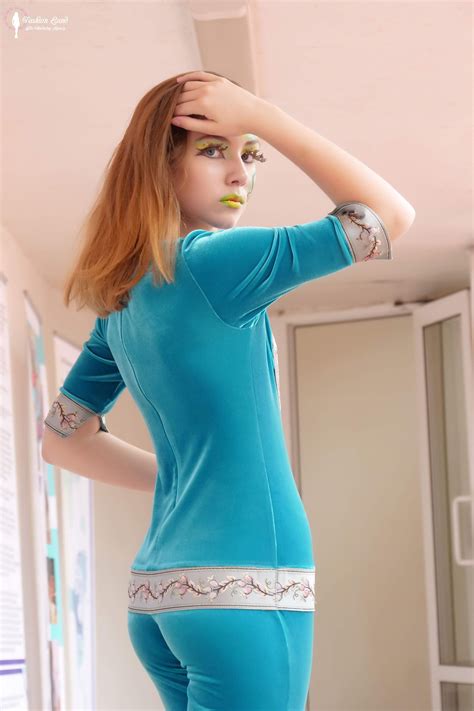 Alice in fashion land model:gemmy queliz, photoshop: Fashion-Land / Alissa / S099 - Telegraph