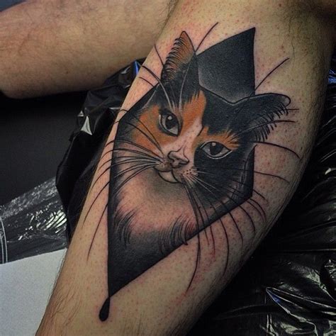 The cat tattoo pose you choose is an important aspect of your design. Rhombus Cat Face - PairodiceTattoos.com | Cat tattoo, Cat ...