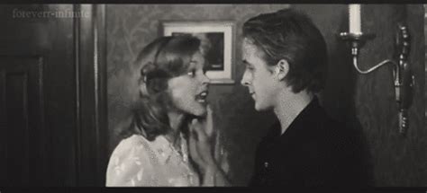 Diretto da nick cassavetes, è basato su un ecco una raccolta di sette film simili a le pagine della nostra vita: The Notebook scene gif Le pagine della nostra vita Rachel ...