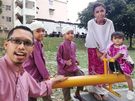 Idul adha diperingati setiap tanggal 10 bulan dzulhijjah, yang merupakan bulan terakhir tahun hijriah dalam penanggalan islam. OutDoorFreak: Selamat Hari Raya Aidiladha