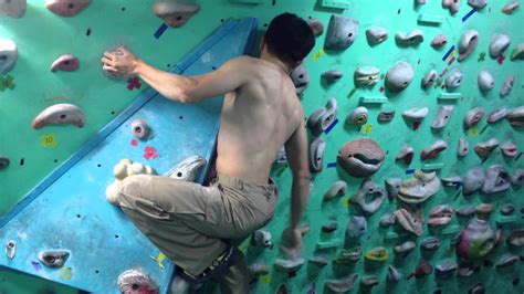 The climbing centre is penrith's fully featured indoor climbing gym for all ages and fitness levels. 2012 06 29 김해클라이밍센터 볼더링 이상훈 - YouTube