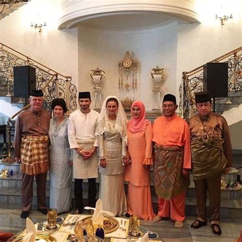 Foto sekitar majlis akad nikah juliana evans dan tengku sharifuddin. Tengku Sharifuddin Shah Tengku Sulaiman Shah