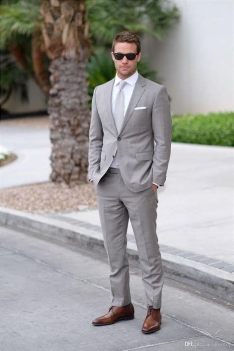 Light blue is a classic color for dress shirts. good-looking Cool Groomsmen Attire To Wear All Year Round ...