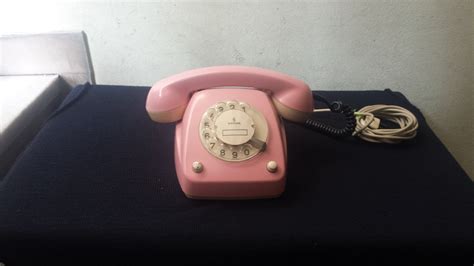 Bienvenue sur dialogue69, le site qui va vous faire rêver à travers de multiples services coquins. Téléphone rose vintage , téléphone manuel a cadran ...