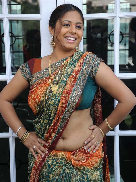 Actress and aunties navel collection. Actress Navel show Photos|Actress Saree Below Navel show ...