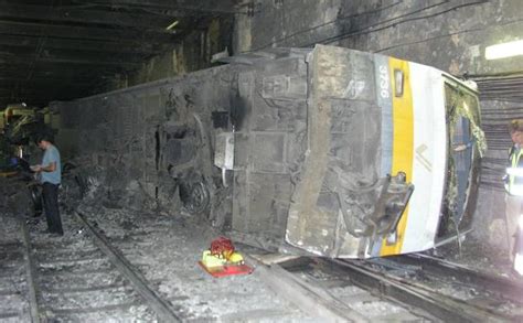 Accidente metro valencia 2006 | nabyho. La jueza del accidente de metro de Valencia confirma el ...