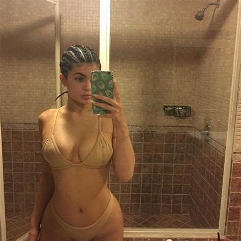 In these page, we also have. Kylie Jenner Selfie (1 Photo) | #TheFappening