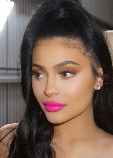 I mean, i'm gonna let stormi wear makeup, says kylie jenner with a knowing smile. Kylie Jenner Just Posted A Makeup-Free Photo | BEAUTY/crew