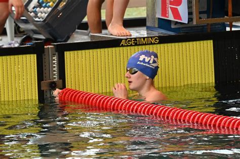 Die bewegung im wasser ist gelenkschonend, bahnenziehen gilt als gesundheitsförderndes ausdauertraining. TVI-Schwimmer sprinten in Dornbirn - TVI Schwimmen