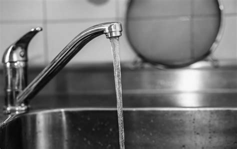 Everyone likes a hot shower now and then, but at mary francis' victoria home, turning on the taps was downright dangerous. Signs Your Tap Water Might Be Dangerous To Drink | Aquatiere