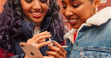 Updating database of 1 300 000 hashtags. Instagram Hashtags, Filters, & Trends That Ruled 2018