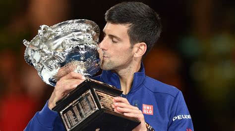 Fenomenalni novak đoković odbranio je titulu na otvorenom prvenstvu australije, popularnom australien openu! Australian Open 2016: Novak Djokovic downs Andy Murray for ...