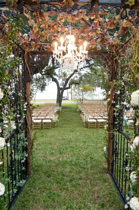 If your outdoor wedding venue permits, hold a bonfire. Pin on Wedding ideas