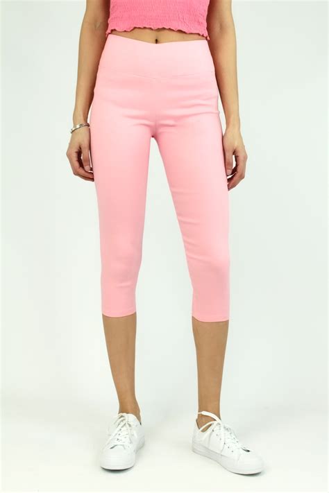 Célébrez le retour des beaux jours en vous procurant un pantacourt pour femme. Jean pantacourt femme pas cher sur Kebello Couleur Rose ...