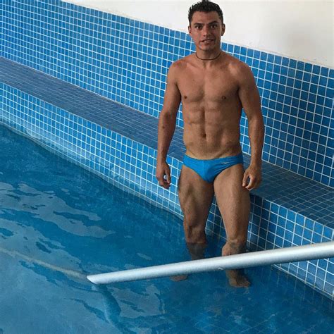 Yahel ernesto castillo huerta (born june 6, 1987 in guadalajara, jalisco) is a mexican diver. Yahel Castillo on Twitter: "Recuperación Full Injection 🤣😂 ...