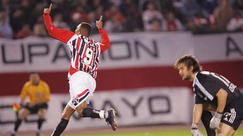 Subscribers to conmebol tv will also be. River Plate 2 x 3 São Paulo - Libertadores 2005 - Narração ...
