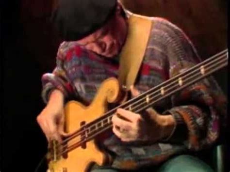 Incredible lesson leading to orgy! Bass Lesson Jaco Pastorius - modern electric bass (With ...