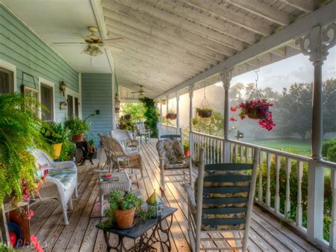 Enjoy dinner or drinks at the brewery and retire to this 5 bedroom, 3.5 bathroom cape cod a short walk away via our beautifully manicured. Blue Mountain Mist Country Inn and Spa, Sevierville ...