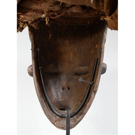 Photographed at the art institute of chicago, chicago, illinois. Kuba Face Mask | Second Face