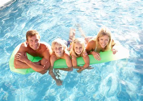 In temperate areas such as washington, d.c., pool season typically stretches from memorial day to. Ein Swimmingpool im Garten - Kosten, Vorteile und Tipps ...