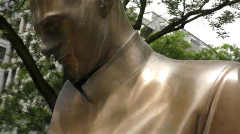 Giardini indro montanelli i giardini pubblici indro montanelli sono un parco di milano. Vito Tongiani, Monumento ai Indro Montanelli, Parco Indro ...