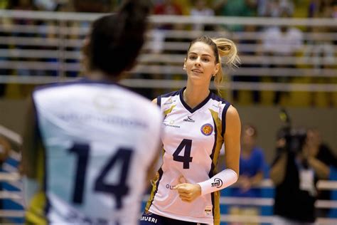 Mar 05, 2019 · a primeira participação da seleção brasileira de vôlei feminino nos jogos olímpicos aconteceu na edição de 1980, em moscou. Melhor do Vôlei - Suelle mostra um novo lado de sua vida e ...