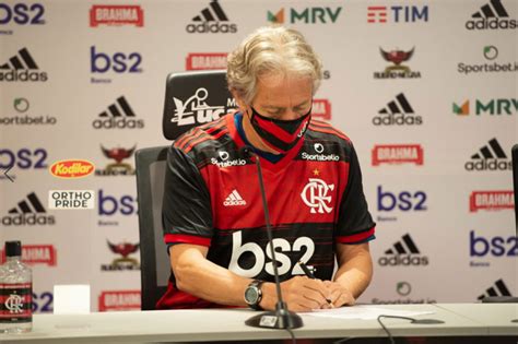 On the night from sunday to monday, flamengo, who have gained an excellent move, will fight against internacional in the fifteenth round of the brazilian championship. Flamengo oficializa renovação com Jorge Jesus até junho de ...