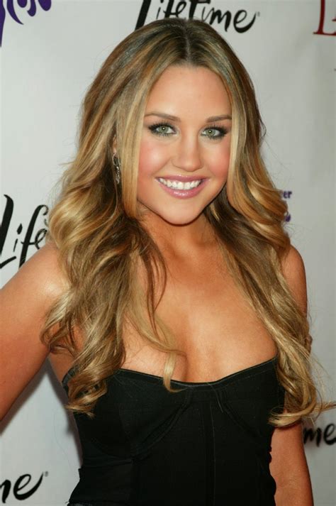 People who liked amanda bynes's feet, also liked Wrap-Up Magazine: Amanda Bynes Top 5 Hottest Photos