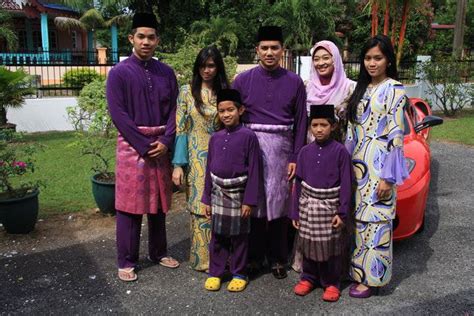 Three daughters and three sons. Farah Afifah